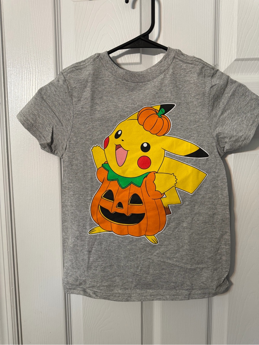 Pokémon Pikachu Kids' Halloween Pumpkin T-Shirt - Gray/Yellow/Orange NWOT